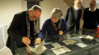 Bekijk details van Athenaeumbibliotheek haalt zeven Deventer drukken terug naar huis 