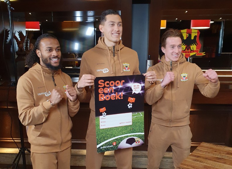 poster scoor een boek